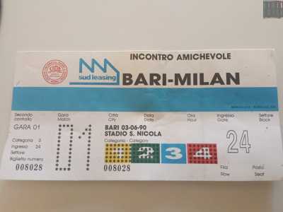 Lo stadio fu inaugurato il 3 giugno 1990, con un'amichevole tra Bari e Milan...